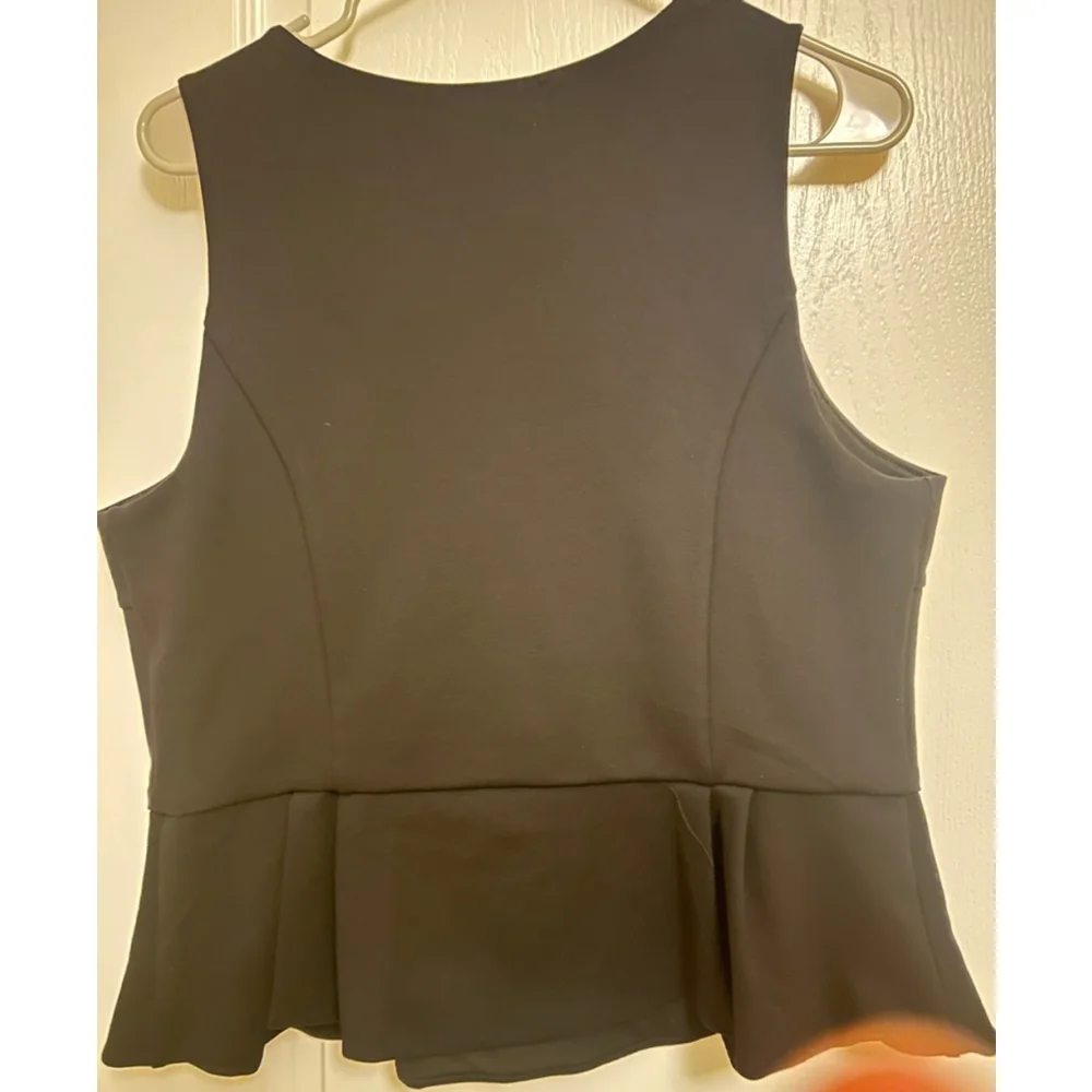 Women's Muse Black Top L/G - Picture 2 of 5